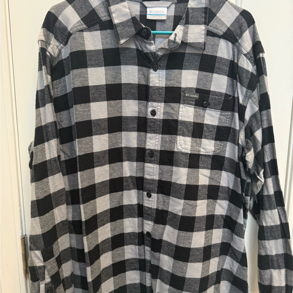 Columbia Men's Checkered Black and Gray Button Up Shirt